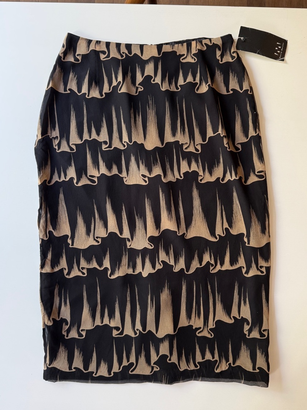 Vintage David Meister Black and Beige Abstract Ruffle-Print Pencil Skirt